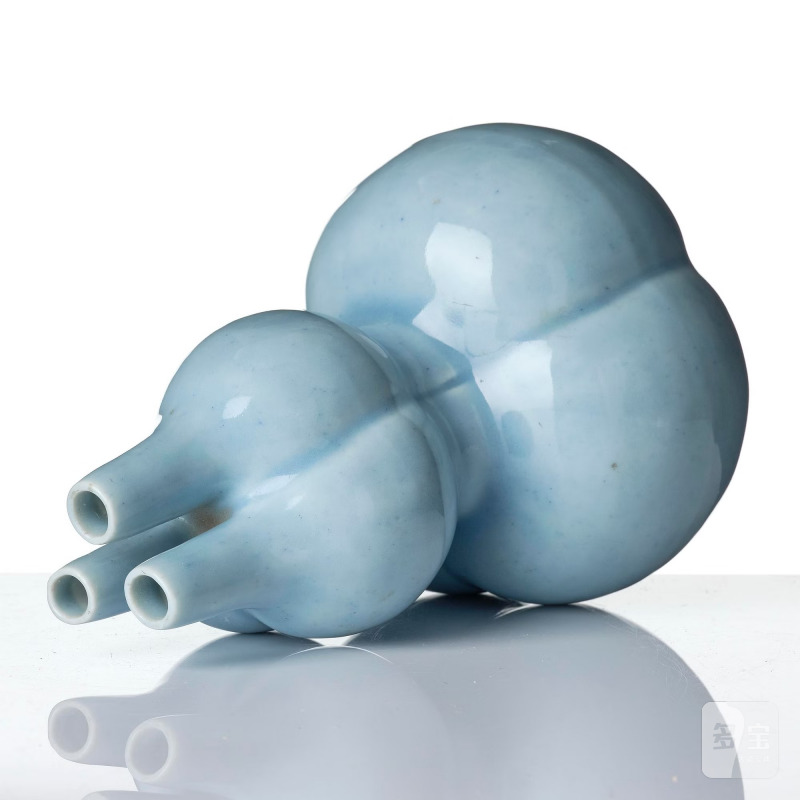 A 'claire de lune' glazed double-gourd vase, - 图7